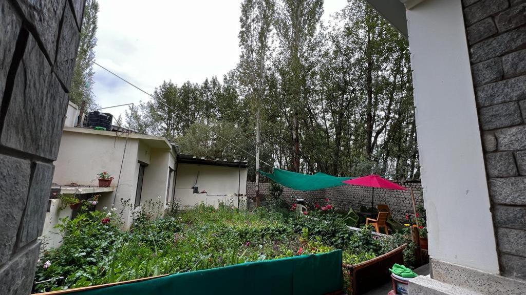 Hidden Leaf Homestay Лех Экстерьер фото