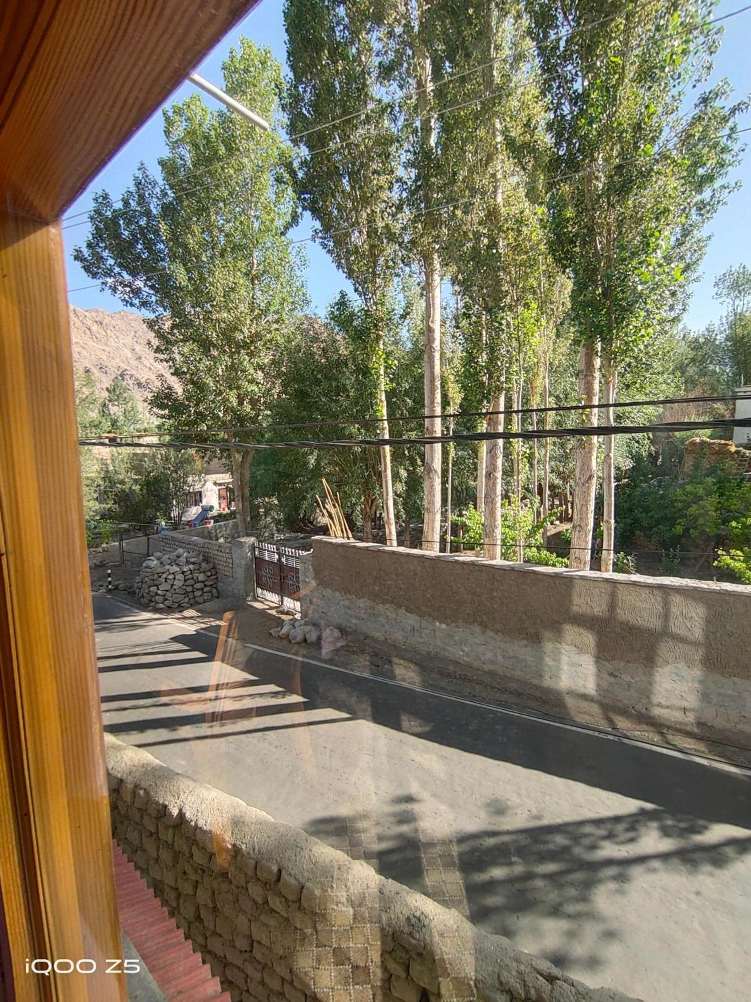 Hidden Leaf Homestay Лех Номер фото